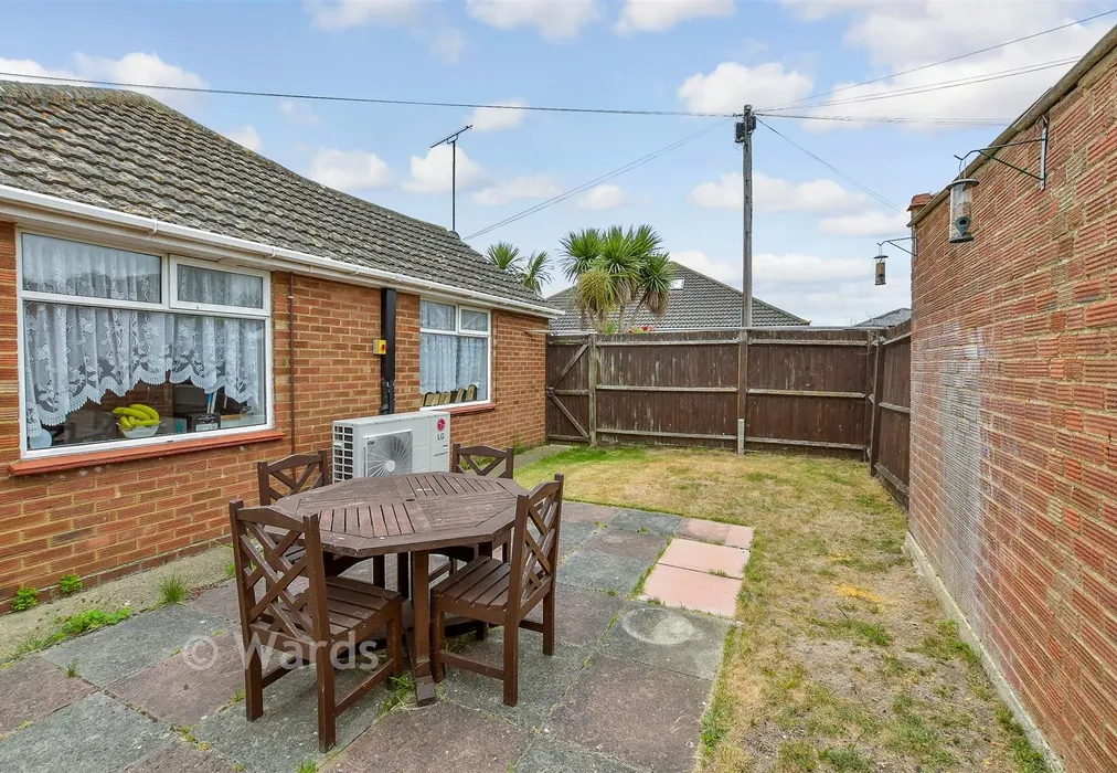 Rear Garden - Vauxhall Avenue, Herne Bay, Kent - Wards of Kent