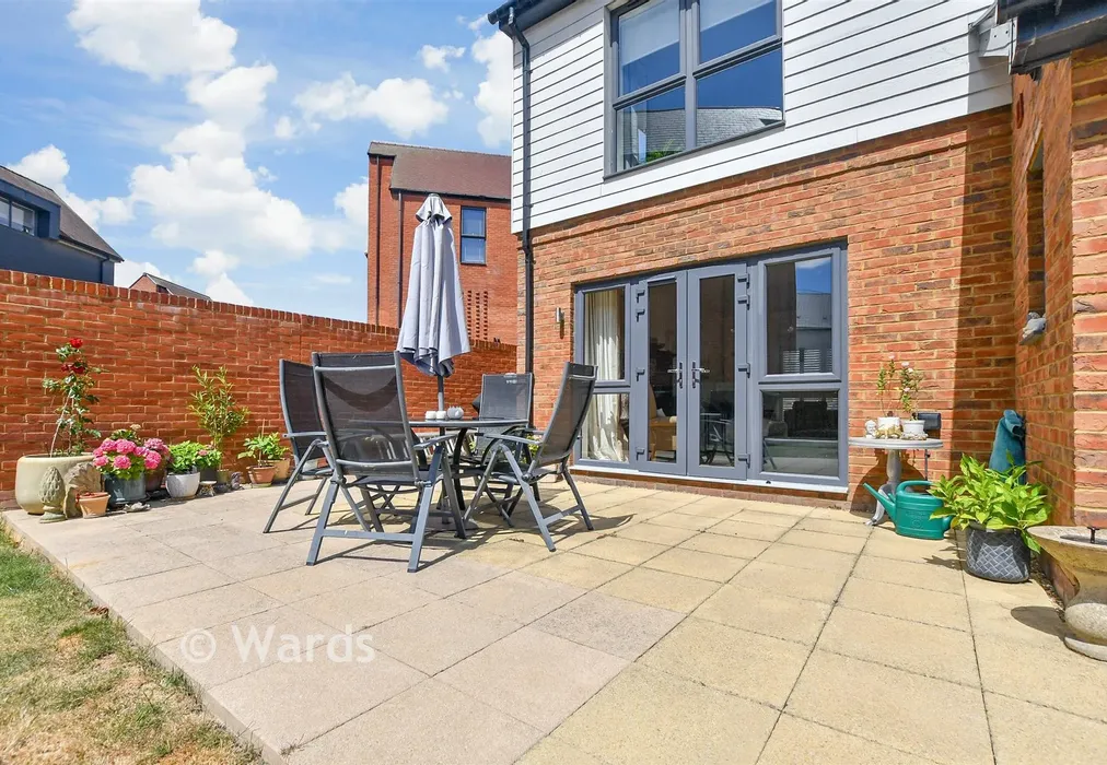 Patio / Decking - Highwood Drive, Chilmington Green, Kent - Wards of Kent