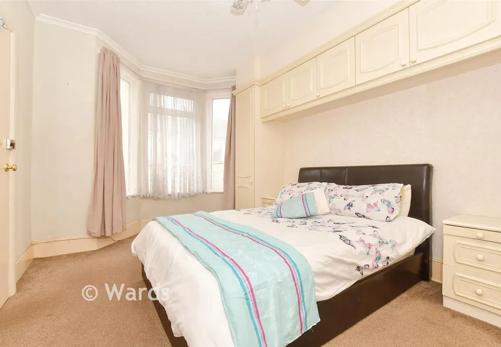 Bedroom 1 - Eric Road, Dover, Kent - Wards of Kent