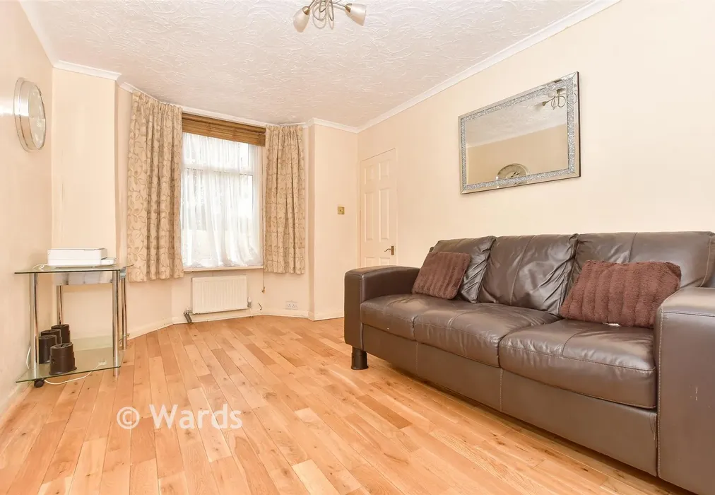 Lounge - Eric Road, Dover, Kent - Wards of Kent
