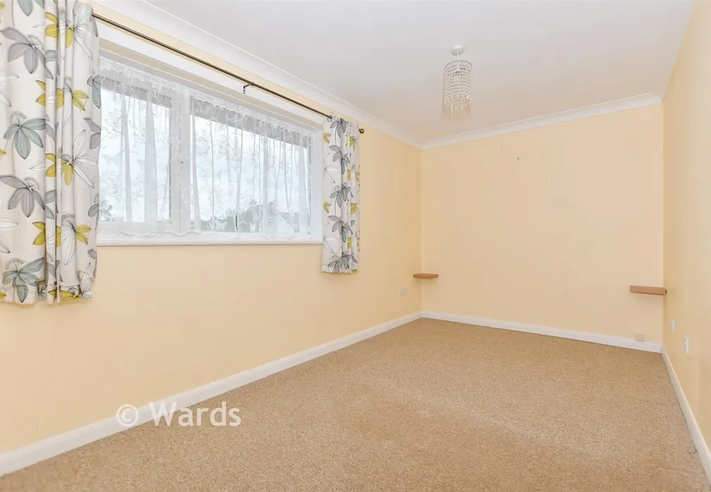 Bedroom - Pier Avenue, Whitstable, Kent - Wards of Kent