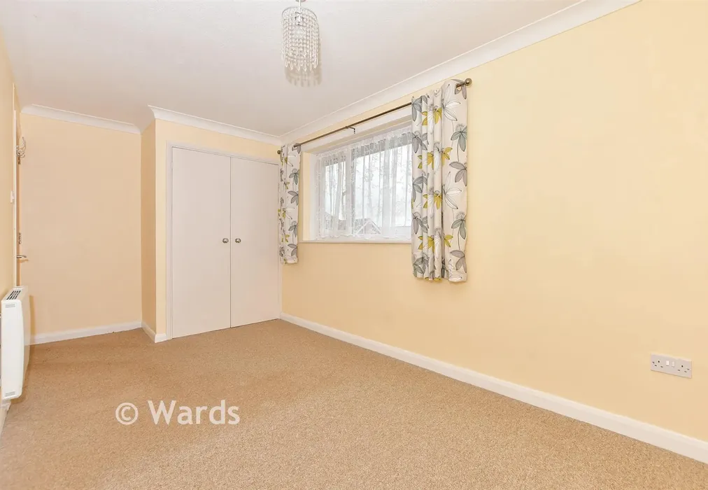 Bedroom - Pier Avenue, Whitstable, Kent - Wards of Kent