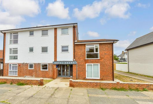 Pier Avenue, Whitstable, Kent - Wards of Kent
