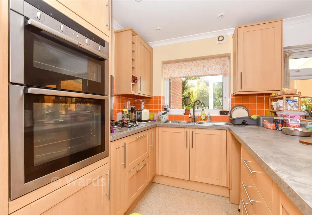 Kitchen/ Diner - Minnis Lane, Dover, Kent - Wards of Kent