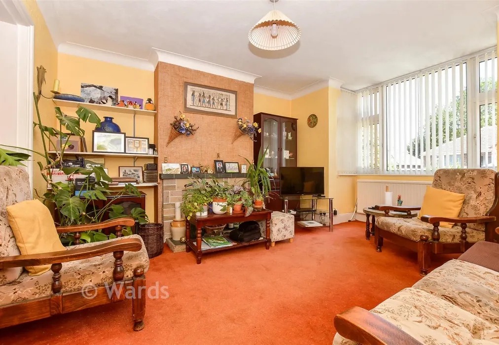 Lounge - Minnis Lane, Dover, Kent - Wards of Kent