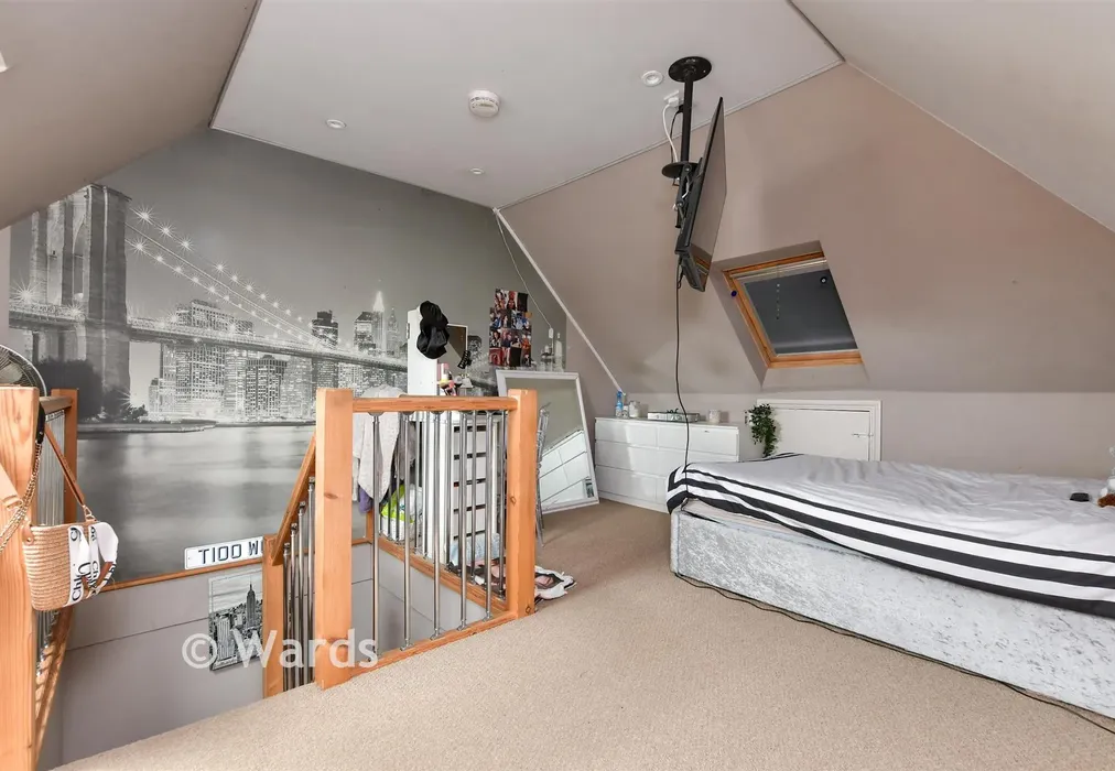 Bedroom 1 - Oakdene Road, Ramsgate, Kent - Wards of Kent