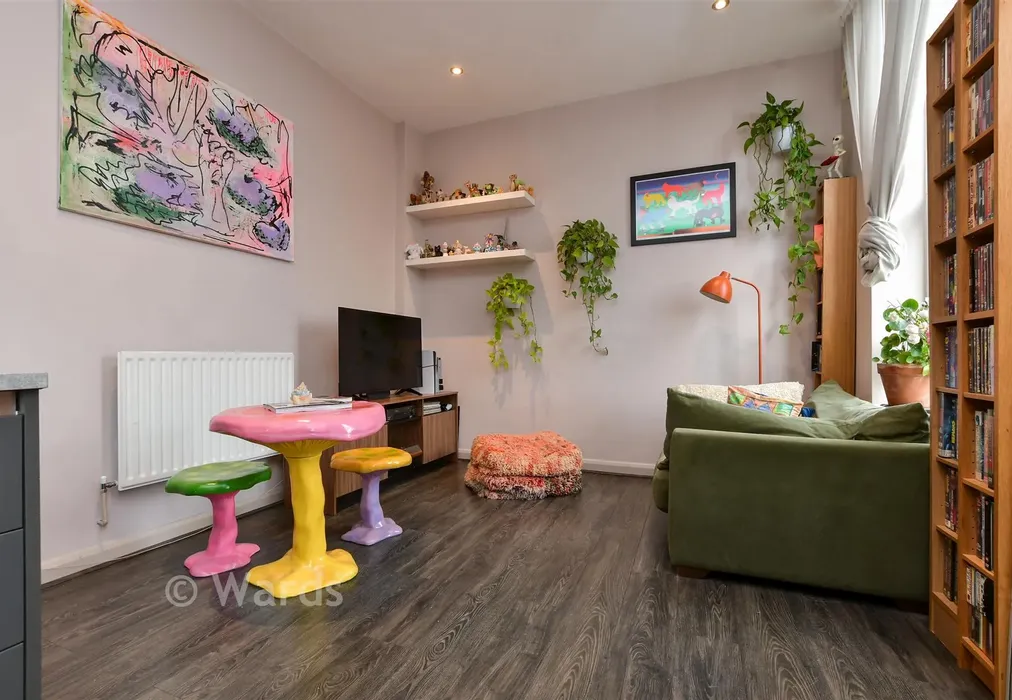 Lounge - First Avenue, Margate, Kent - Wards of Kent