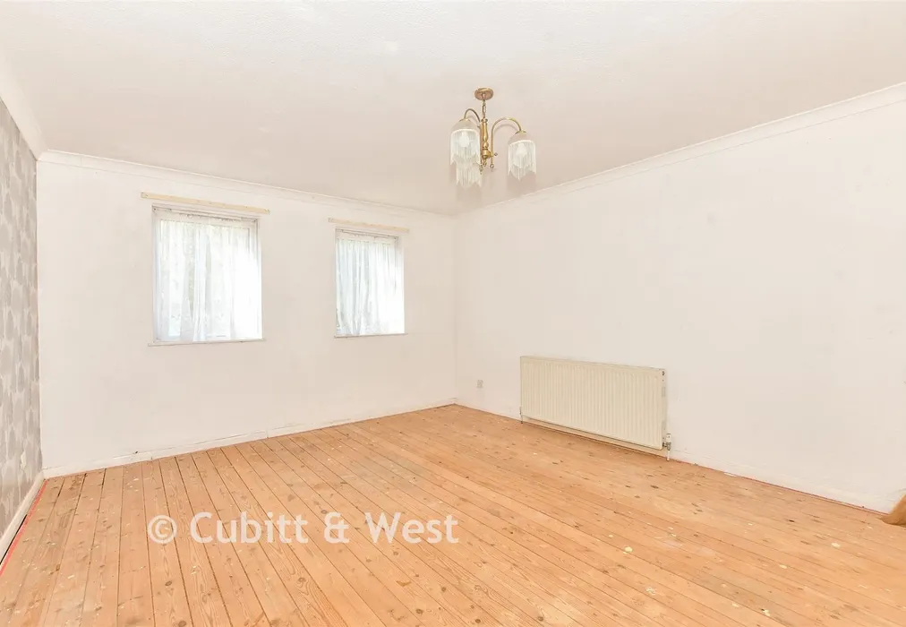 Lounge - Victoria Street, Portsmouth, Hampshire - Wards of Kent