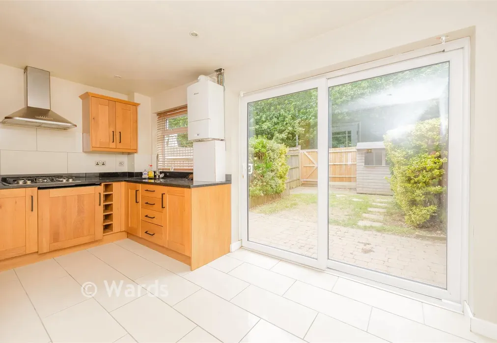 Kitchen - Trelawn Crescent, Lords Wood, Chatham, Kent - Wards of Kent