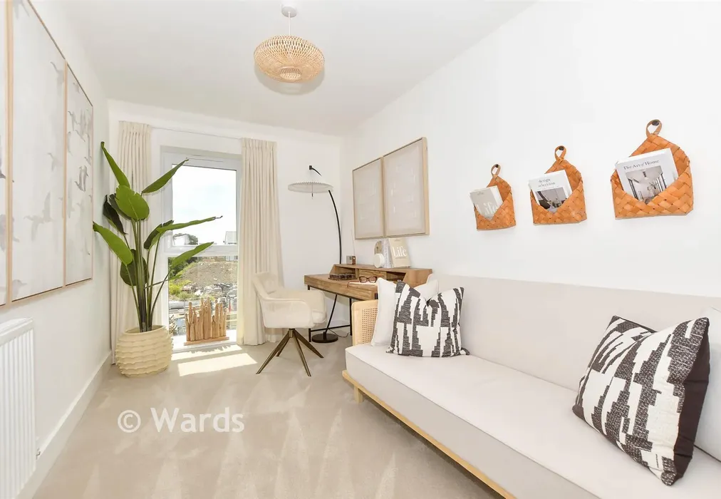 Bedroom 3 - The Sandling, Sutherland Park, Boundary Road, Hythe, Kent - Wards of Kent