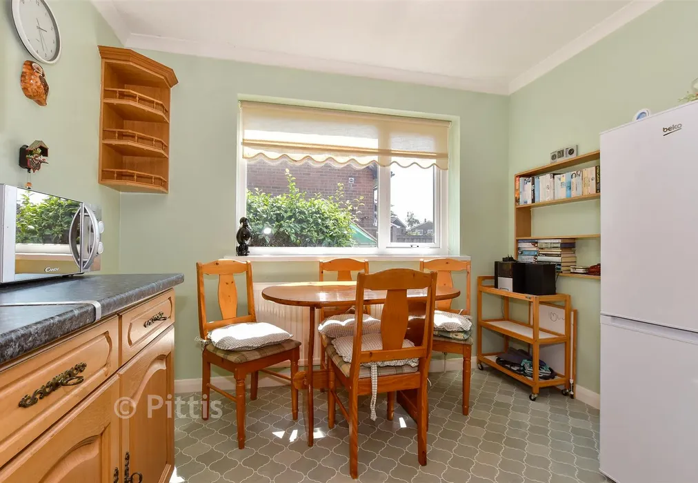 Kitchen/Dining Room - Kestrel Close, Lake, Isle of Wight - Wards of Kent