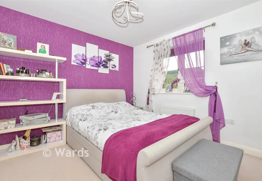 Bedroom 1 - Cuthbert Close, Maidstone, Kent - Wards of Kent