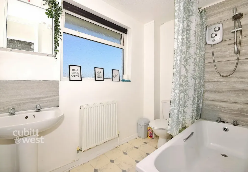user_edited_photo... - Lingfield Way Selsey PO20 - Wards of Kent