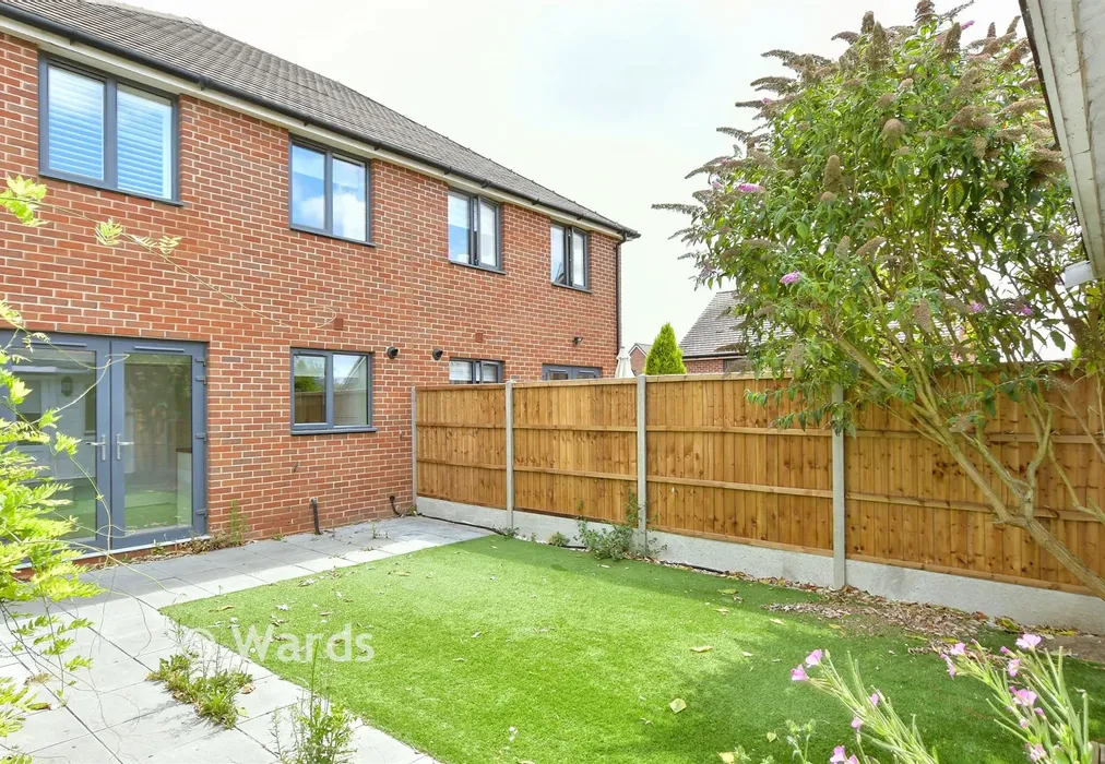 Rear Garden - Bailey Drive, Castle Hill, Ebbsfleet Valley, Kent - Wards of Kent