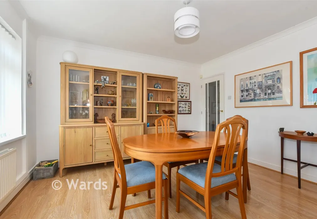 Dining Room - Coombelands, Wittersham, Kent - Wards of Kent