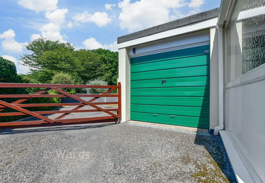 Garage - Coombelands, Wittersham, Kent - Wards of Kent