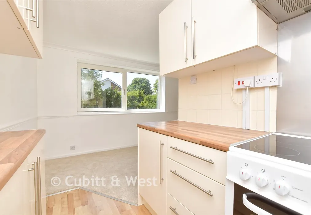 Kitchen / Lounge / Diner - Stanley Road, Sutton, Surrey - Wards of Kent