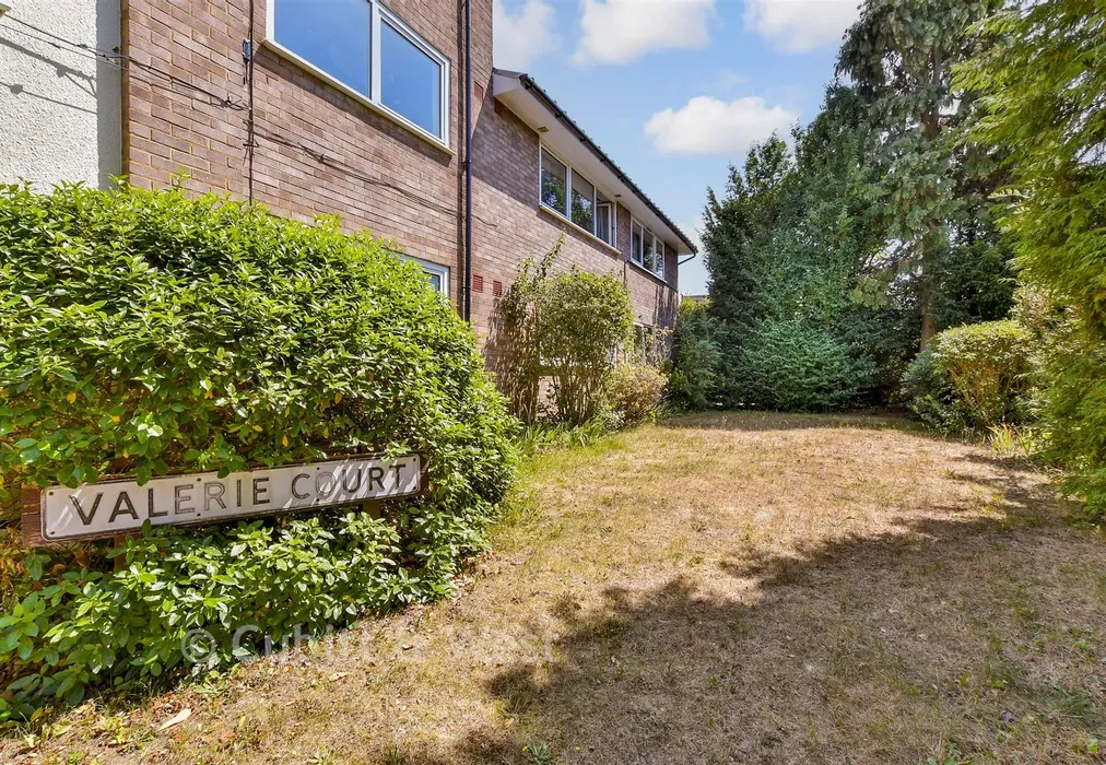 Communal Gardens - Stanley Road, Sutton, Surrey - Wards of Kent