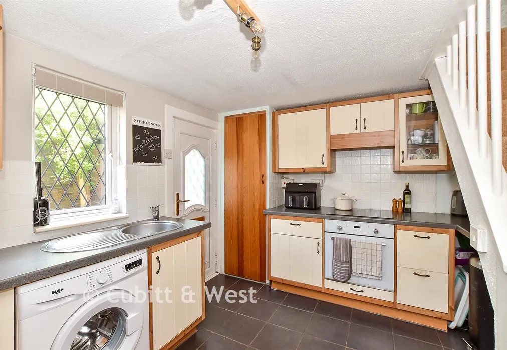 Kitchen - High Street, Uckfield, East Sussex - Wards of Kent