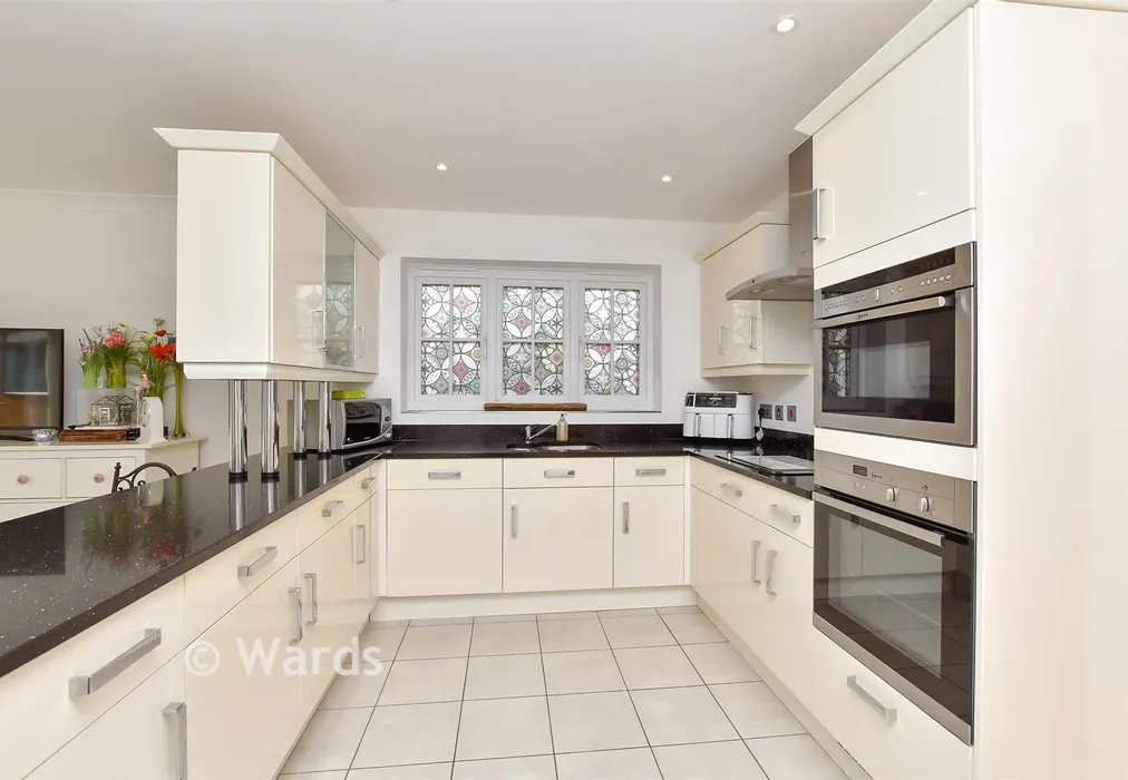 Kitchen/Breakfast Room - Hustlings Drive, Eastchurch, Sheerness, Kent - Wards of Kent