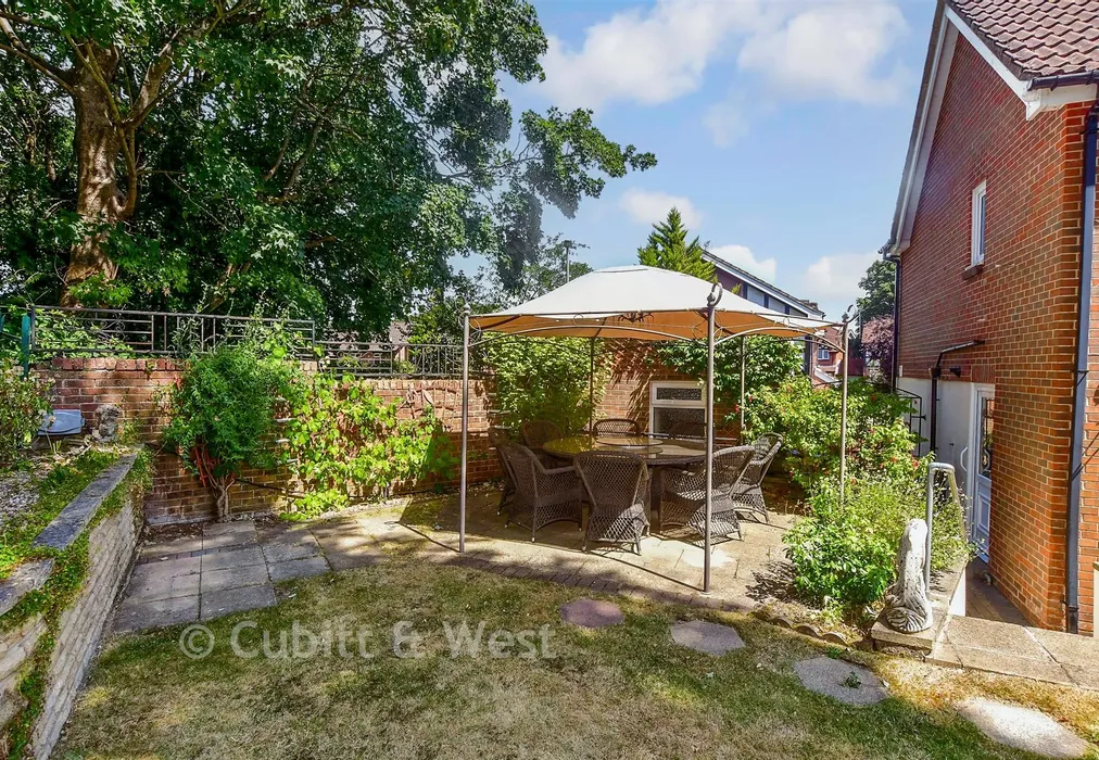 Rear Garden - Chilsdown Way, Waterlooville, Hampshire - Wards of Kent