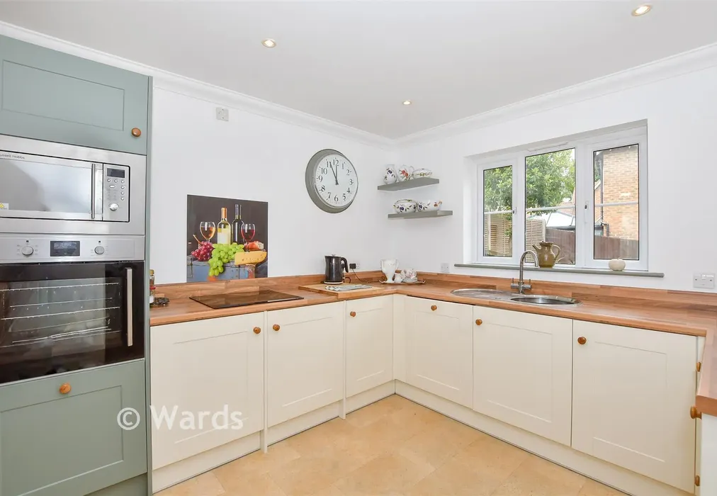 Kitchen/ Diner - Busbridge Close, East Malling, Kent - Wards of Kent