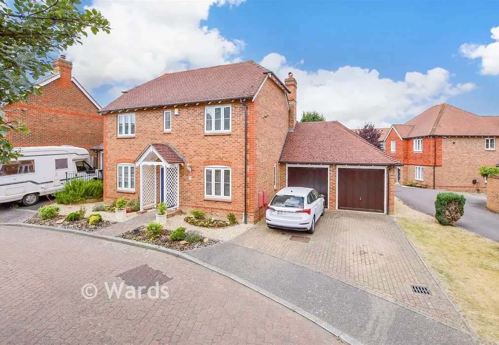 External (Web) - Busbridge Close, East Malling, Kent - Wards of Kent
