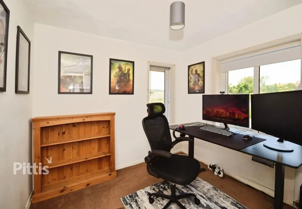  - Meadow Way Sandown PO36 - Wards of Kent