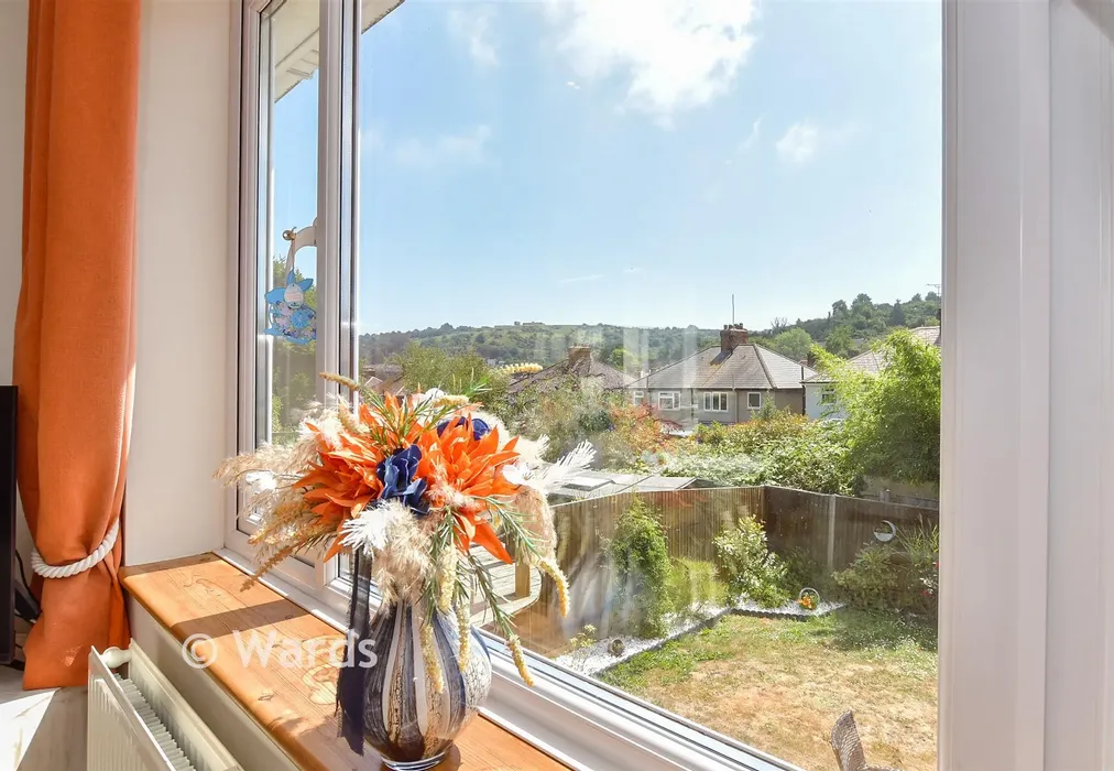 Internal Lifestyle Photograph - Queens Avenue, Dover, Kent - Wards of Kent