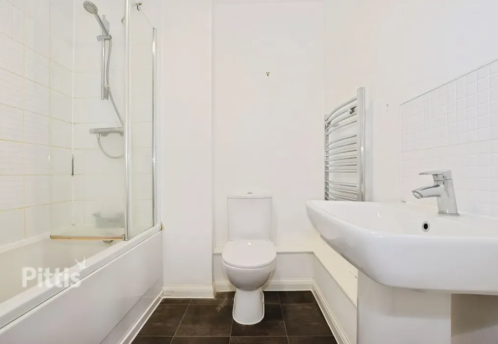  - Albert Way East Cowes PO32 - Wards of Kent