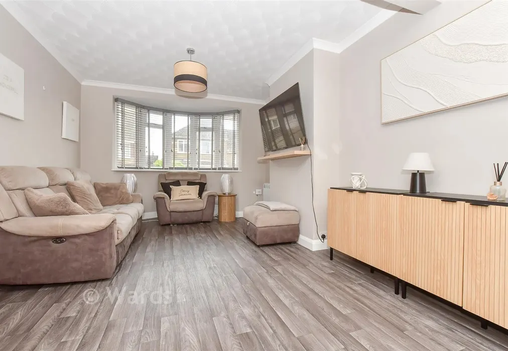 Lounge - Kings Road, Dover, Kent - Wards of Kent