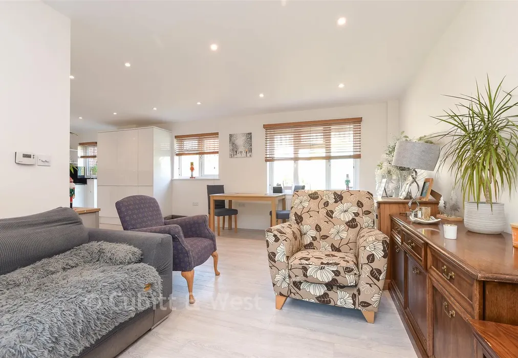 Lounge/Dining Area - Cotton Walk, Broadfield, Crawley, West Sussex - Wards of Kent