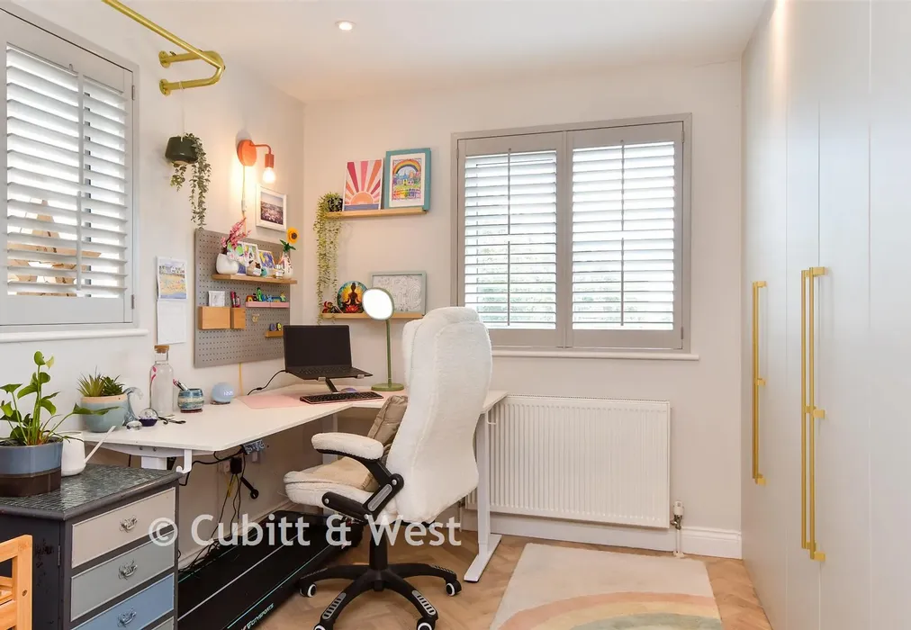Bedroom 4 - Brownleaf Road, Woodingdean, Brighton, East Sussex - Wards of Kent