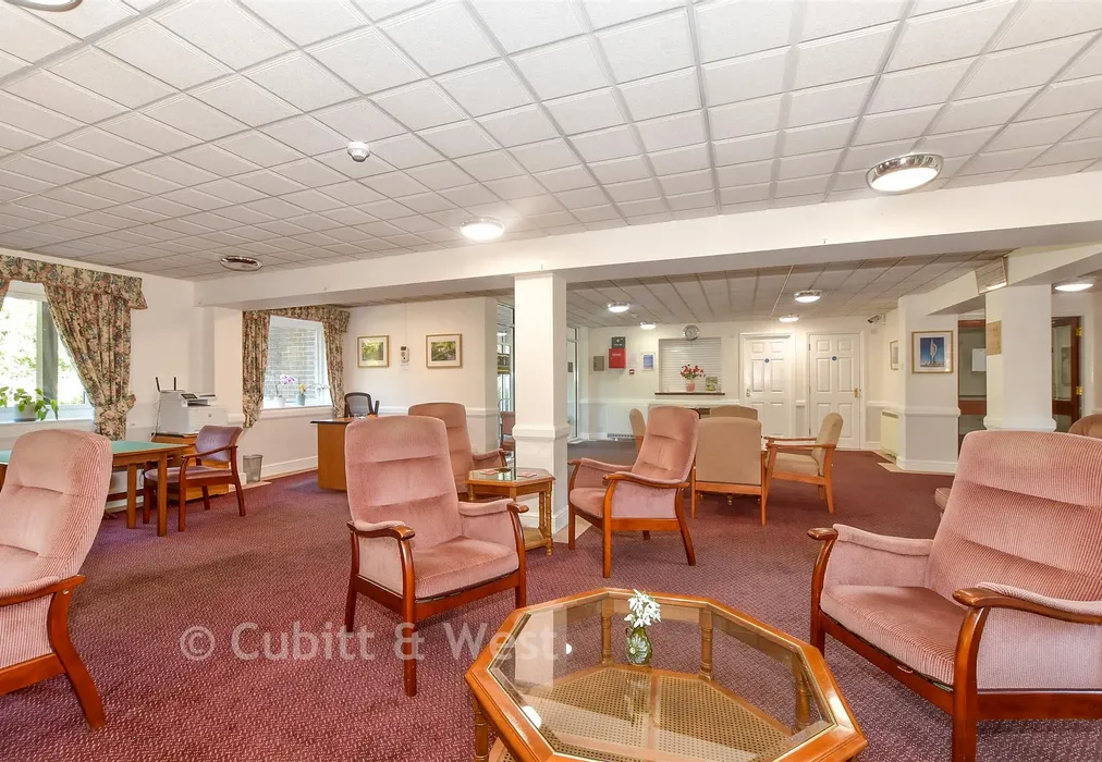 Internal Lifestyle Photograph - Horndean Road, Emsworth, Hampshire - Wards of Kent