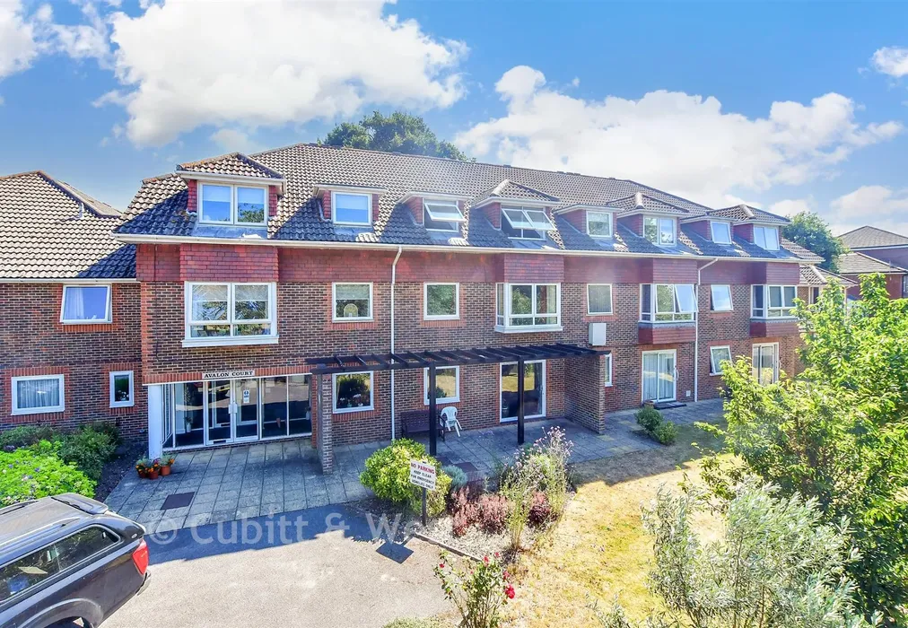 External (Web) - Horndean Road, Emsworth, Hampshire - Wards of Kent