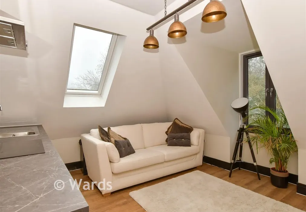Lounge - North Ash Road, New Ash Green, Kent - Wards of Kent