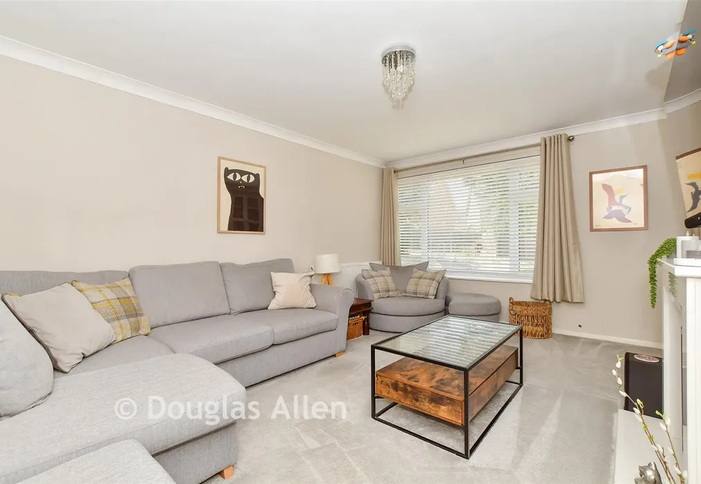 Lounge - Falstones, Basildon, Essex - Wards of Kent