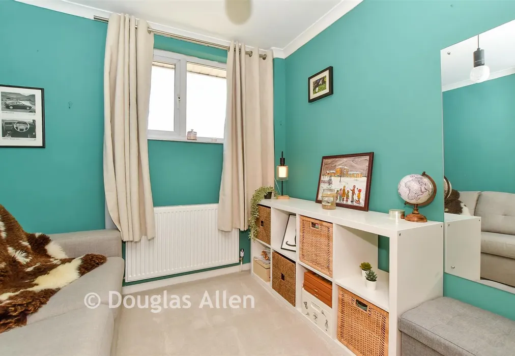 Bedroom 3 - Falstones, Basildon, Essex - Wards of Kent