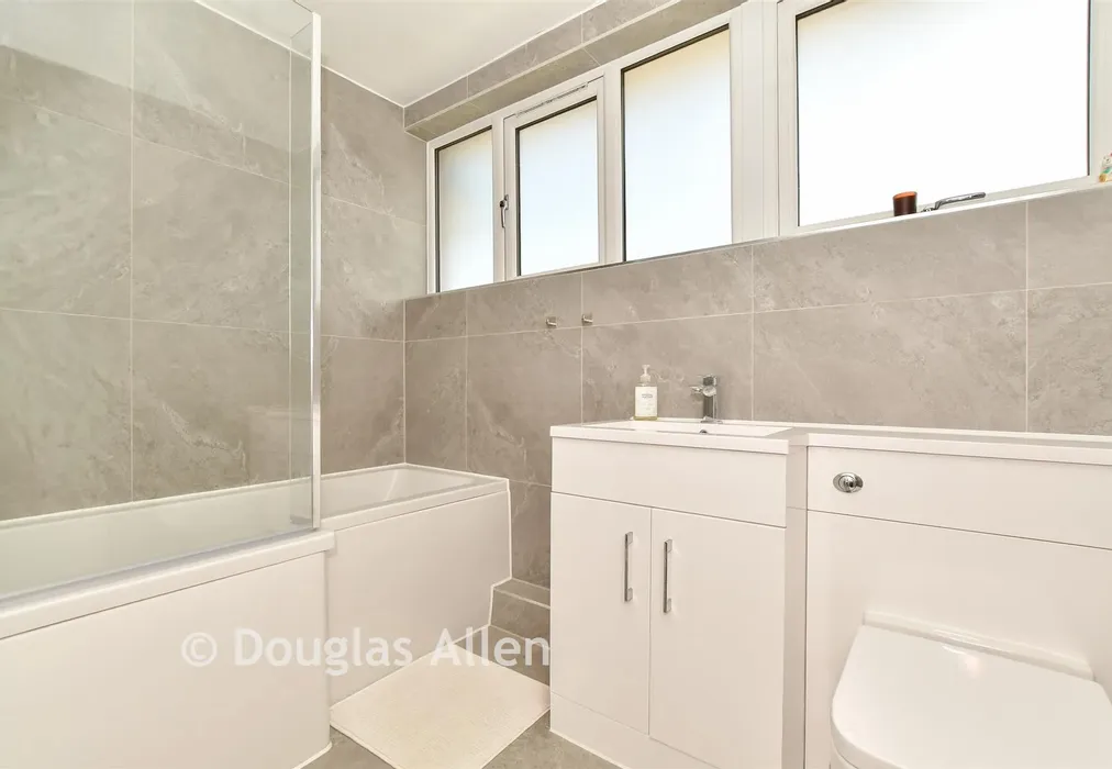 Bathroom - Falstones, Basildon, Essex - Wards of Kent