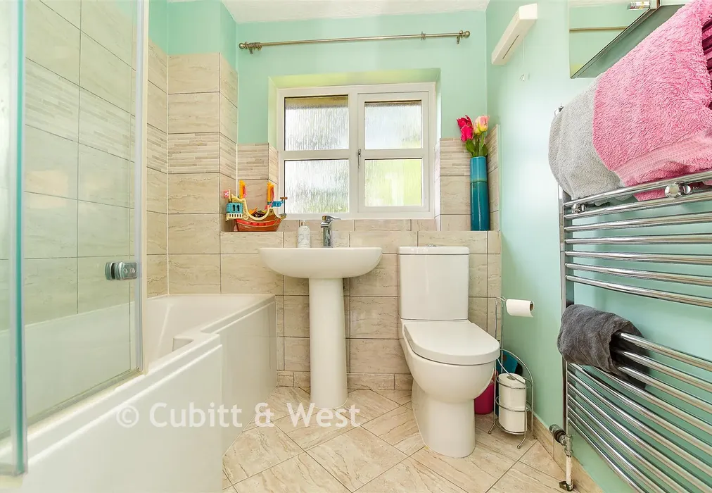 Bathroom - Mallard Drive, Ridgewood, Uckfield, East Sussex - Wards of Kent