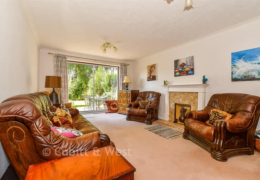 Living Room - Mallard Drive, Ridgewood, Uckfield, East Sussex - Wards of Kent