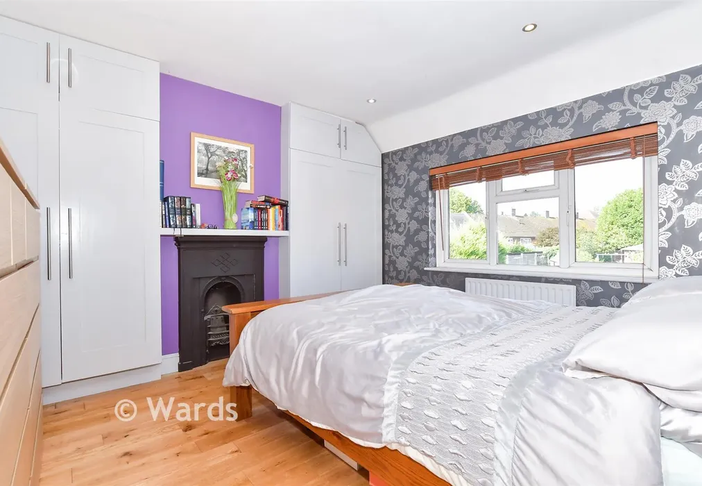 Bedroom 1 - Herts Crescent, Loose, Maidstone, Kent - Wards of Kent