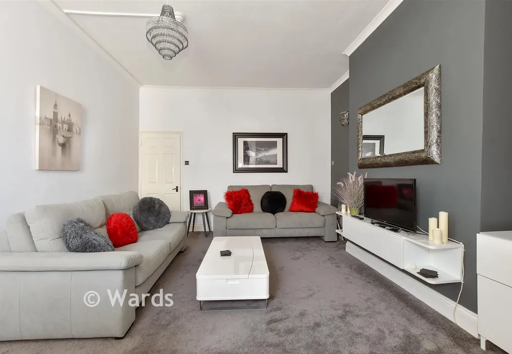 Lounge/Diner - Harold Road, Cliftonville, Kent - Wards of Kent