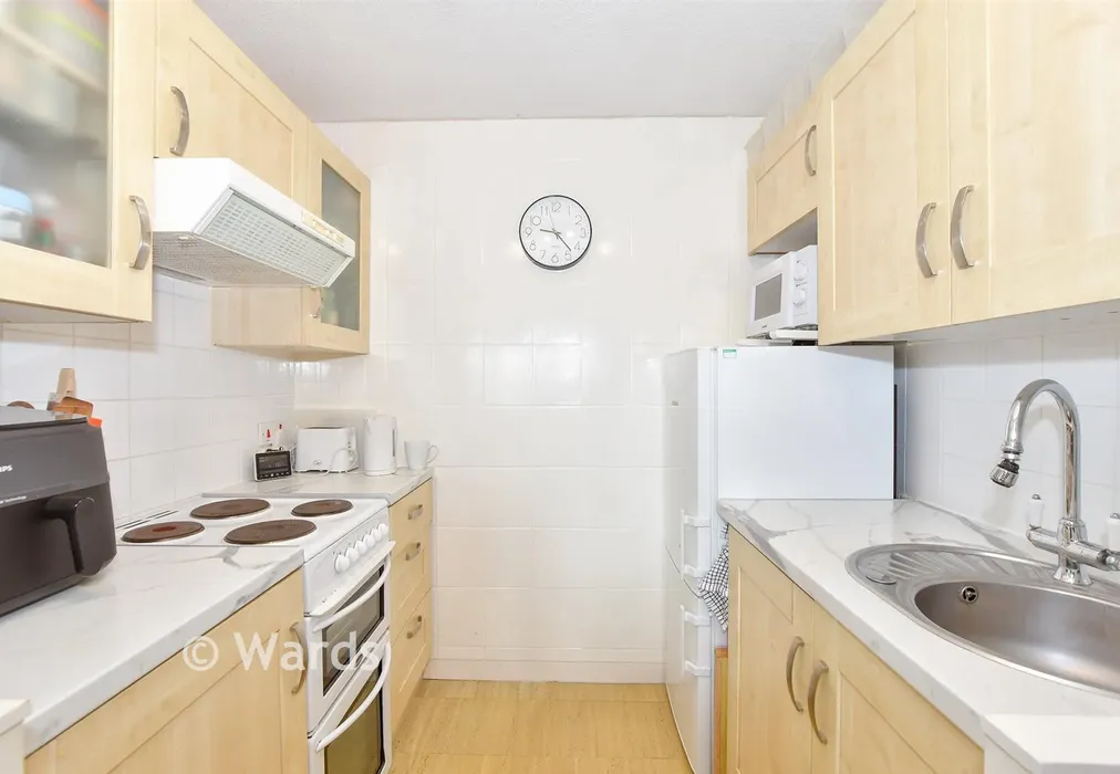 Kitchen - Sandgate Road, Folkestone, Kent - Wards of Kent