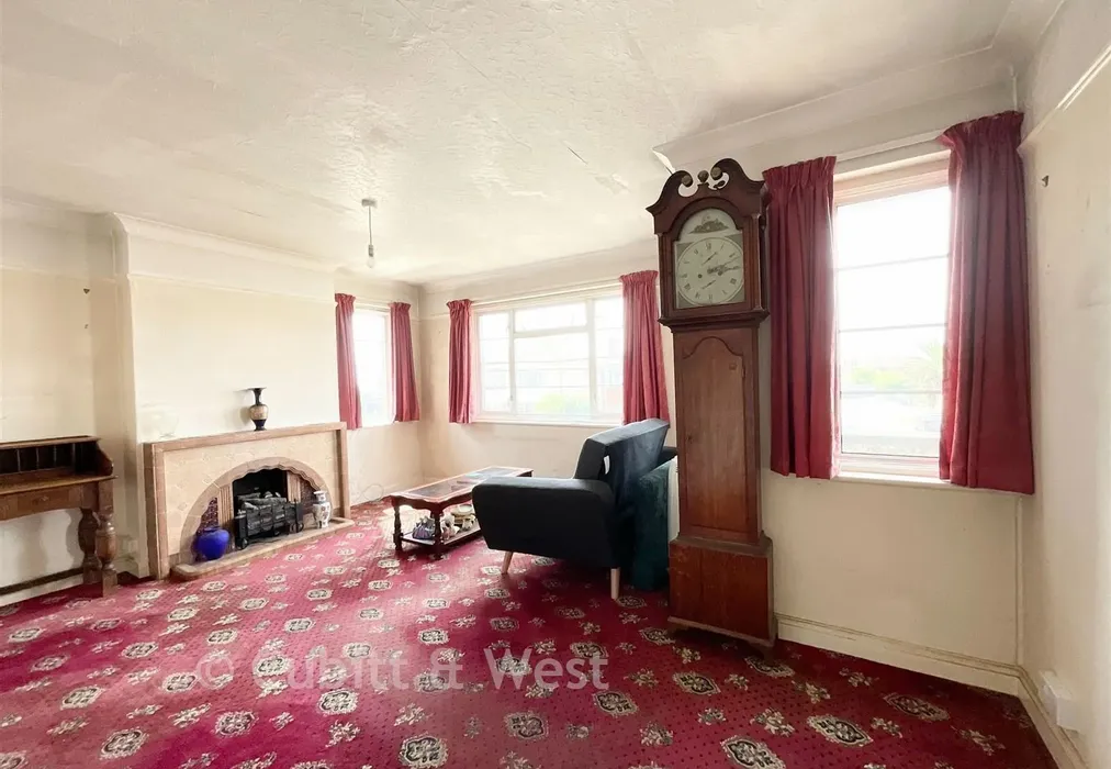 Lounge*** - Anscombe Road, Worthing, West Sussex - Wards of Kent