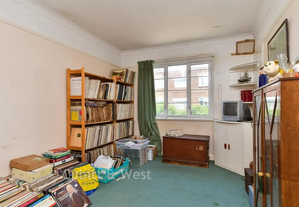Bedroom 2 - Anscombe Road, Worthing, West Sussex - Wards of Kent