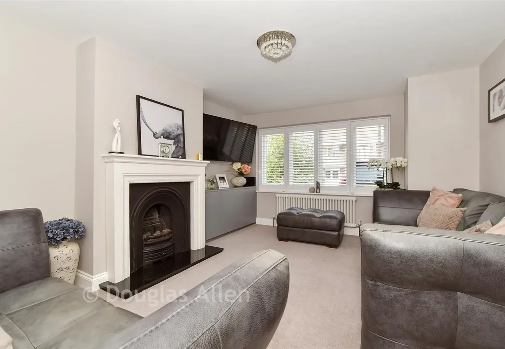 Lounge - Rosebank, Waltham Abbey, Essex - Wards of Kent