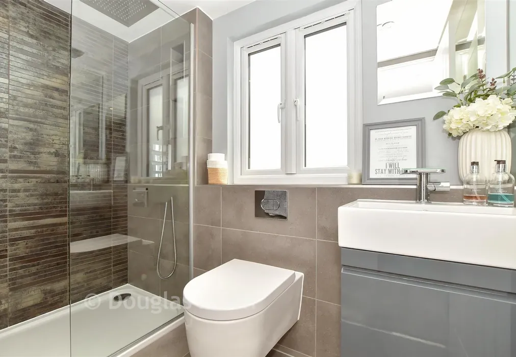 En-Suite - Rosebank, Waltham Abbey, Essex - Wards of Kent