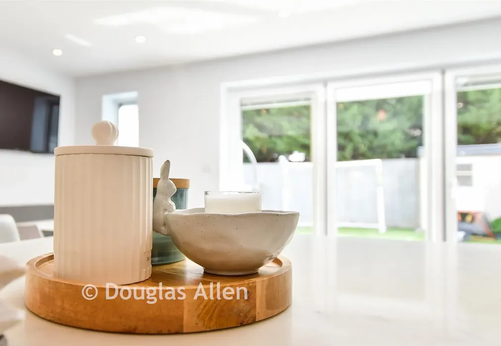 Internal Lifestyle Photograph - Rosebank, Waltham Abbey, Essex - Wards of Kent