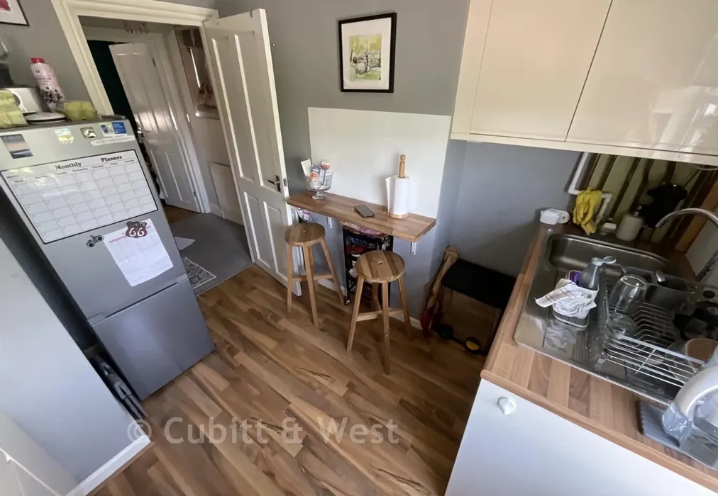 Kitchen - Queens Road, East Grinstead, West Sussex - Wards of Kent